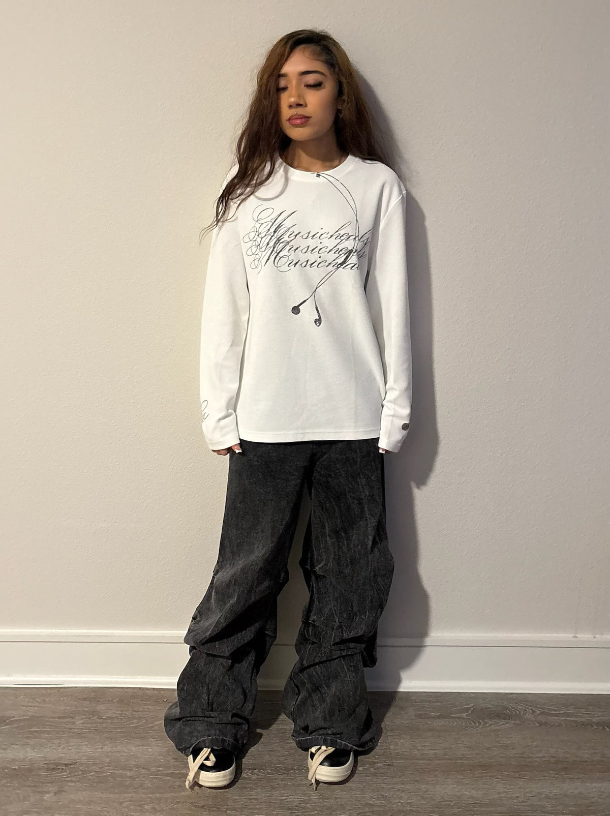 White "MUSICHEALS" Thermal